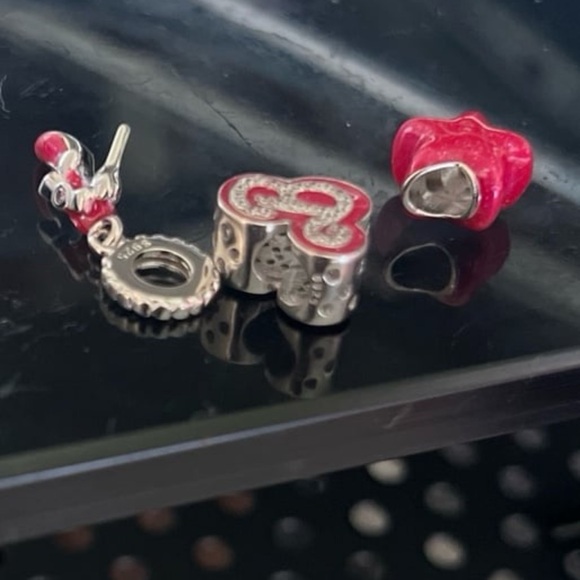 Pure silver 925 stamped pink Barbie lot of 3 charms new - Picture 9 of 11